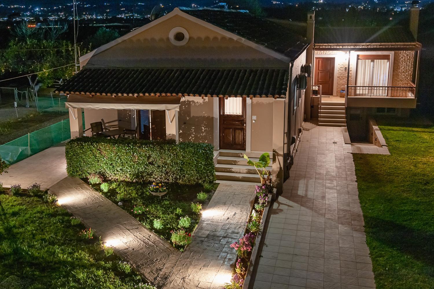 Small Garden By Spyros Ferienhaus *